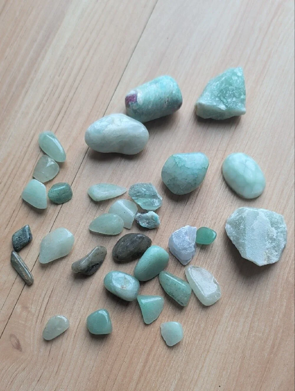5lb Natural Gemstone & Crystal Collection w/ Storage Case | Tumbled & Raw Minera